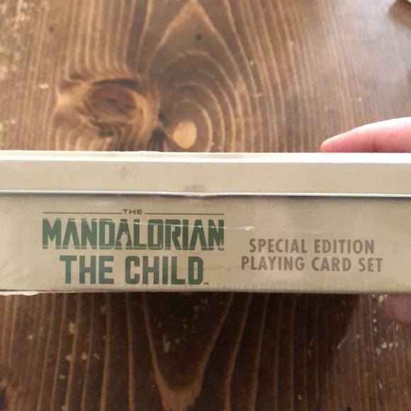 Star Wars ‘The Mandalorian’ Playing Card Set - Picture 3 of 6